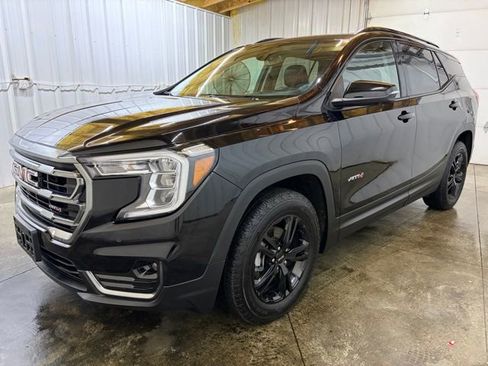 Used 2024 GMC Terrain AT4 w/ Tech Package AWD/4WD image 3