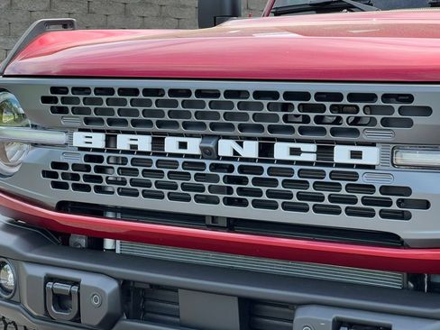 Used 2026 Ford Bronco Badlands AWD/4WD image 47