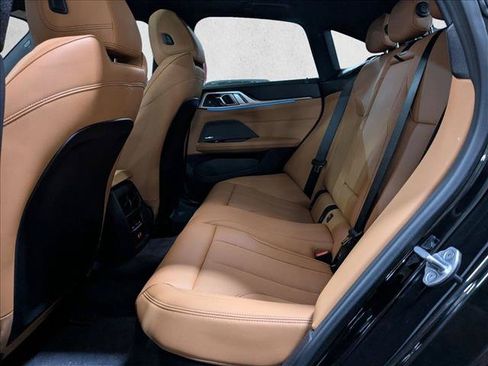 Certified 2025 BMW i4 xDrive40i AWD/4WD image 17