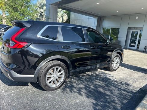 Used 2023 Honda CR-V EX-L image 3