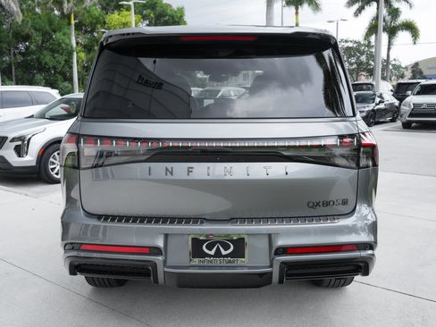 Certified 2026 INFINITI QX80 4WD w/ Sport Exterior Package image 9