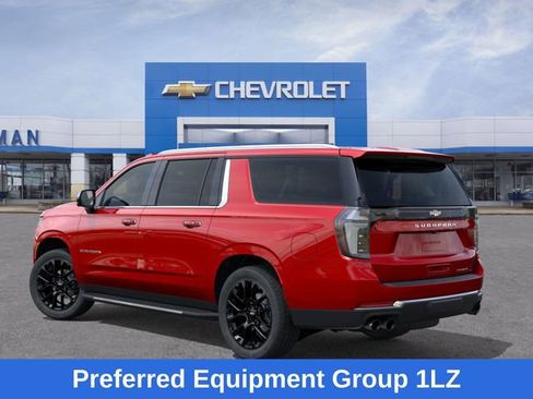 New 2026 Chevrolet Suburban Premier image 4