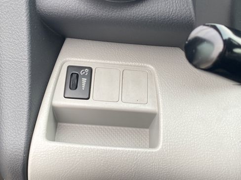 Used 2012 Toyota RAV4 4WD image 14