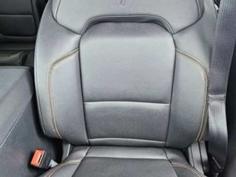 Used 2023 Ford Bronco Badlands image 12