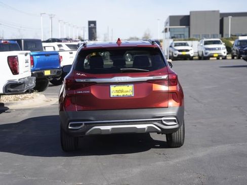 Used 2022 Kia Seltos S image 7
