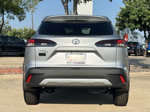Certified 2026 Toyota Corolla Cross L FWD image 4