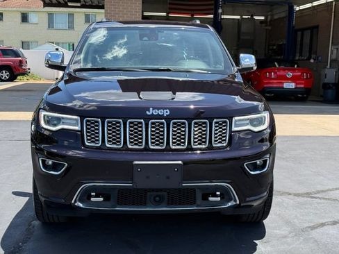 Used 2018 Jeep Grand Cherokee Overland AWD/4WD image 9