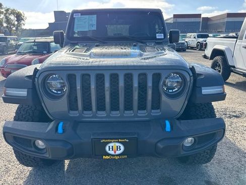 Used 2022 Jeep Wrangler Unlimited Rubicon 4xe w/ Cold Weather Group AWD/4WD image 2