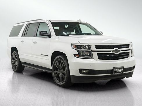 Used 2019 Chevrolet Suburban Premier AWD/4WD image 7