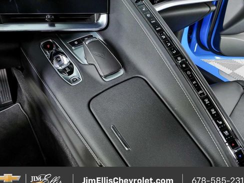 Used 2025 Chevrolet Corvette Stingray Preferred Cpe w/ 2LT RWD image 16