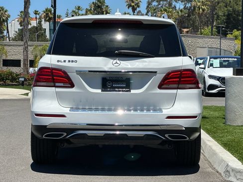 Used 2018 Mercedes-Benz GLE 350 image 4