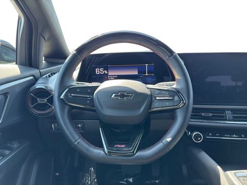 Certified 2024 Chevrolet Equinox EV RS FWD image 13