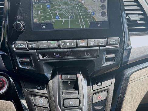 Certified 2023 Honda Odyssey Touring image 15