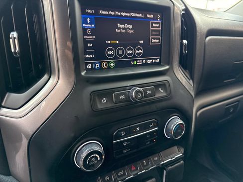 Used 2024 Chevrolet Silverado 1500 Custom w/ Turbomax Blackout Package RWD image 23