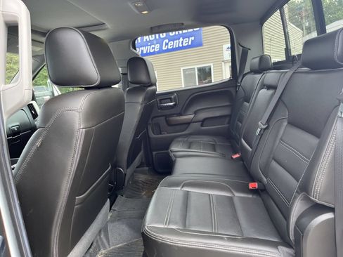 Used 2019 GMC Sierra 2500 Denali w/ Duramax Plus Package AWD/4WD image 31
