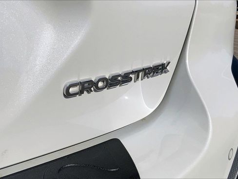 Certified 2025 Subaru Crosstrek 2.5i Limited w/ Crosstrek Mirror Package image 23