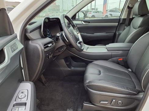 Used 2025 Hyundai Palisade SEL FWD image 7