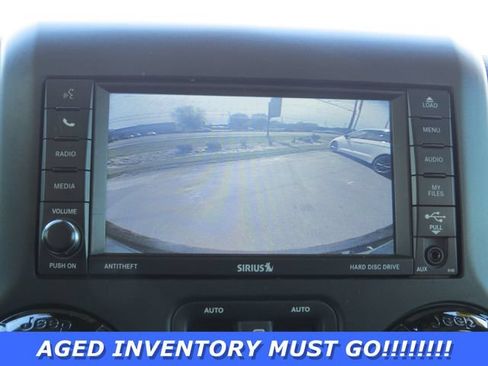 Used 2015 Jeep Wrangler Unlimited Sahara AWD/4WD image 23