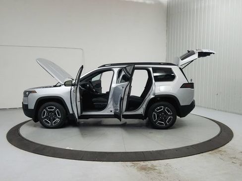New 2026 Jeep Cherokee Laredo AWD/4WD image 12