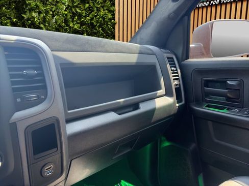 Used 2017 RAM 1500 Express w/ Black Ram 1500 Express Group AWD/4WD image 12