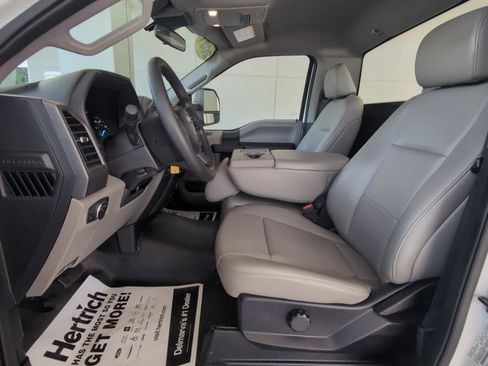 Used 2021 Ford F250 XL w/ Power Equipment Group AWD/4WD image 19