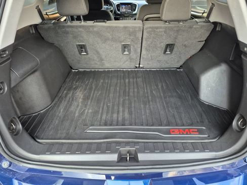 Used 2022 GMC Terrain SLE AWD/4WD image 15