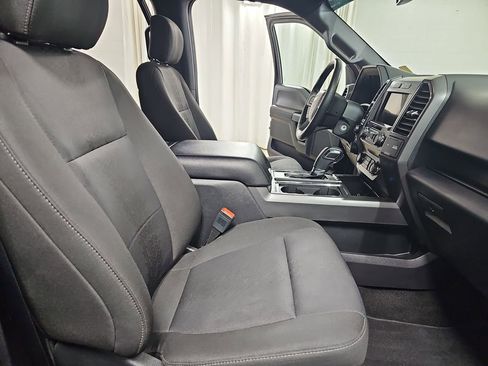 Used 2019 Ford F150 XLT w/ Equipment Group 302A Luxury AWD/4WD image 13