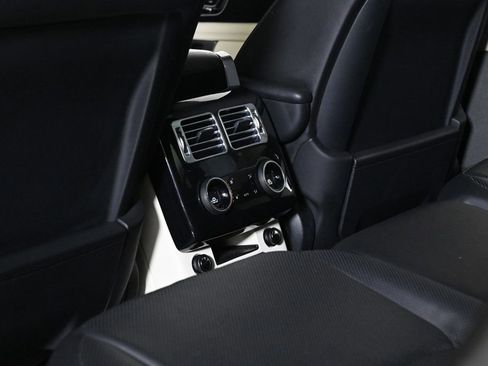 Used 2018 Land Rover Range Rover Supercharged image 18