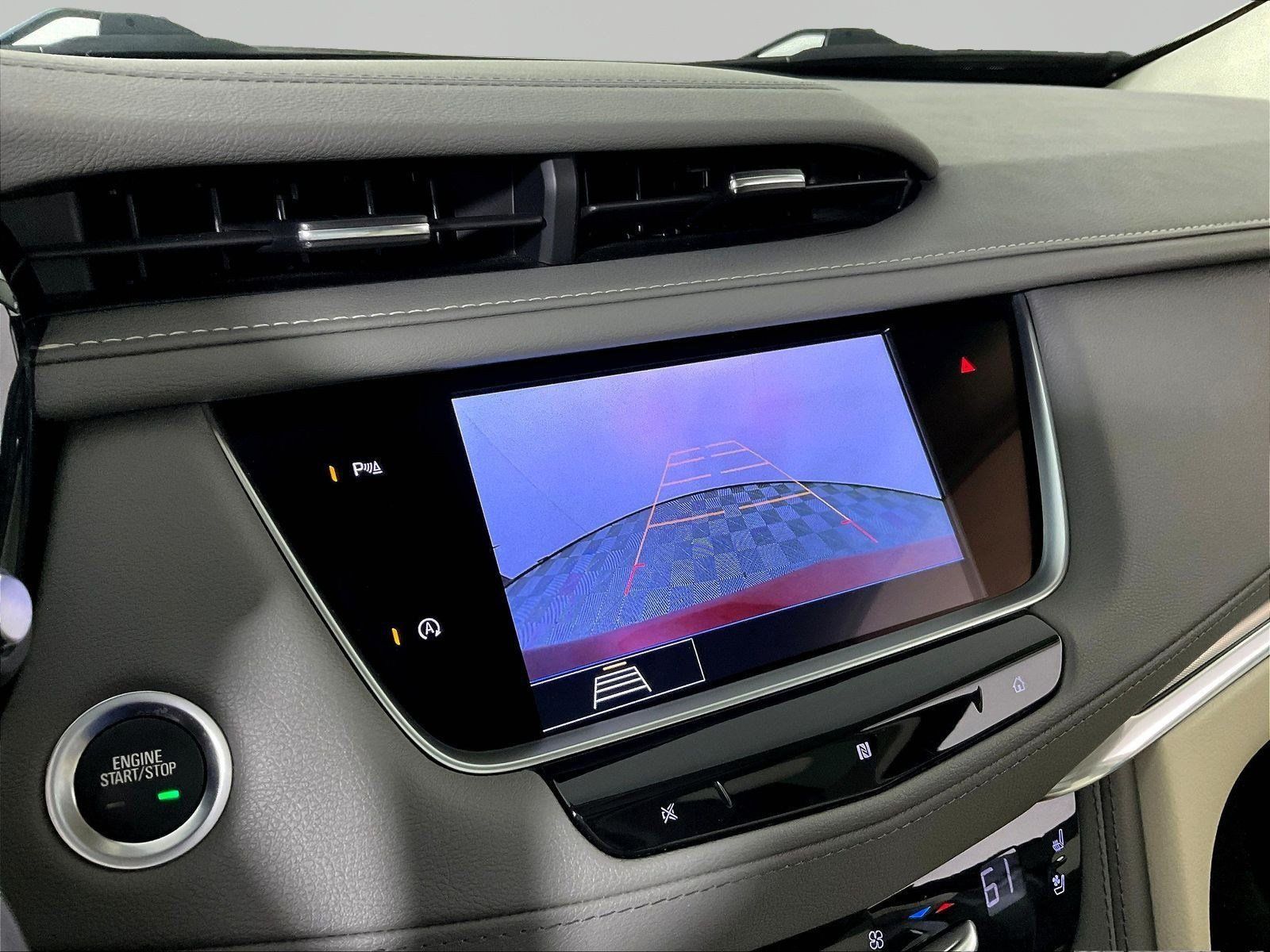Used 2020 Cadillac XT5 Premium Luxury AWD/4WD image 14