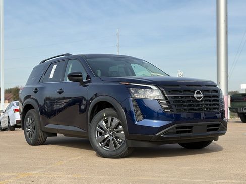 New 2026 Nissan Pathfinder SV image 2