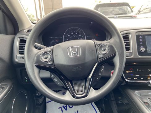 Used 2021 Honda HR-V EX image 9
