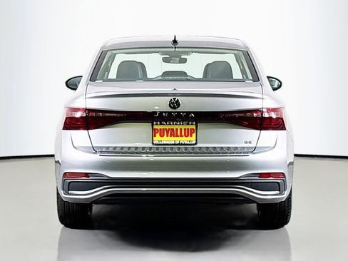 New 2026 Volkswagen Jetta SE image 6