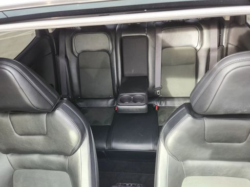 Used 2024 Nissan Ariya FWD image 38