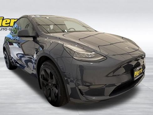 Used 2023 Tesla Model Y Long Range AWD/4WD image 9