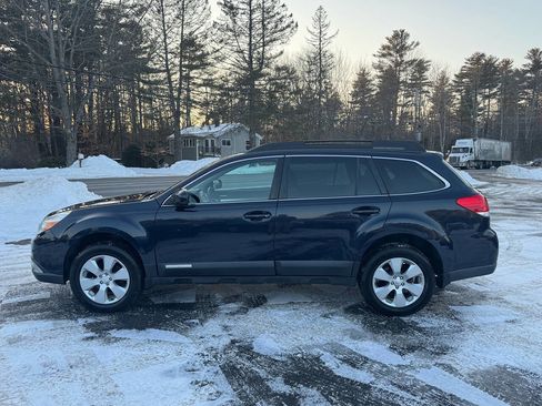 Used 2012 Subaru Outback 2.5i Premium image 11