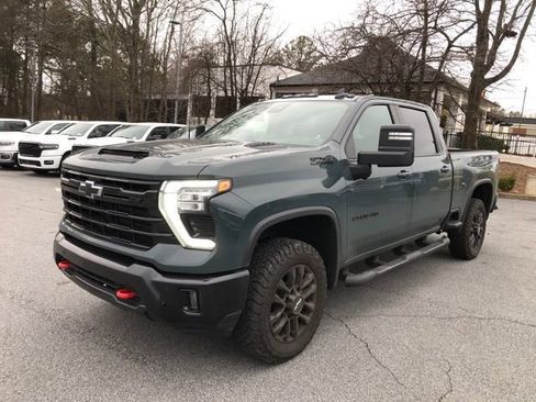 Used 2025 Chevrolet Silverado 2500 LT w/ Trail Boss Package image 7