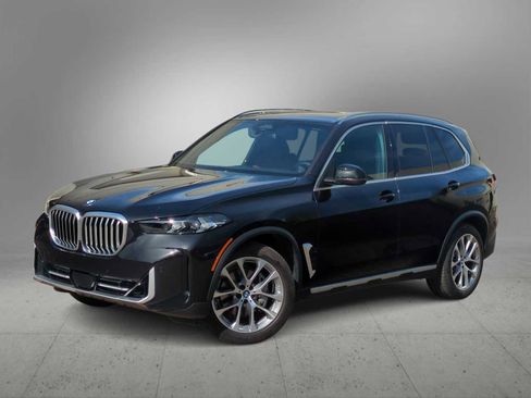 Certified 2024 BMW X5 xDrive40i w/ Parking Assistance Package image 1