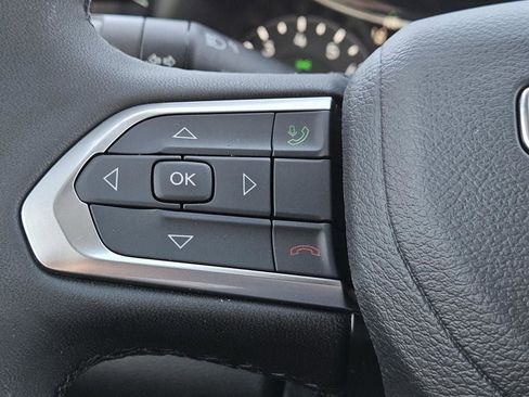 New 2026 Jeep Compass Latitude AWD/4WD image 16