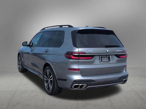 Used 2024 BMW X7 M60i AWD/4WD image 4