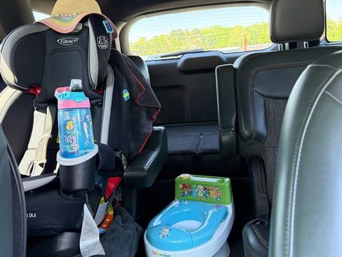 Used 2023 Ford Explorer Timberline w/ Timberline Technology Package image 12