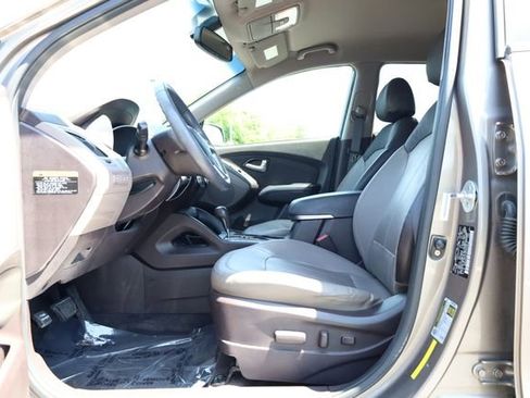Used 2013 Hyundai Tucson Limited AWD/4WD image 13