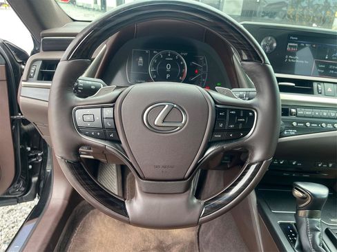 Used 2019 Lexus ES 350 w/ Premium Package FWD image 17