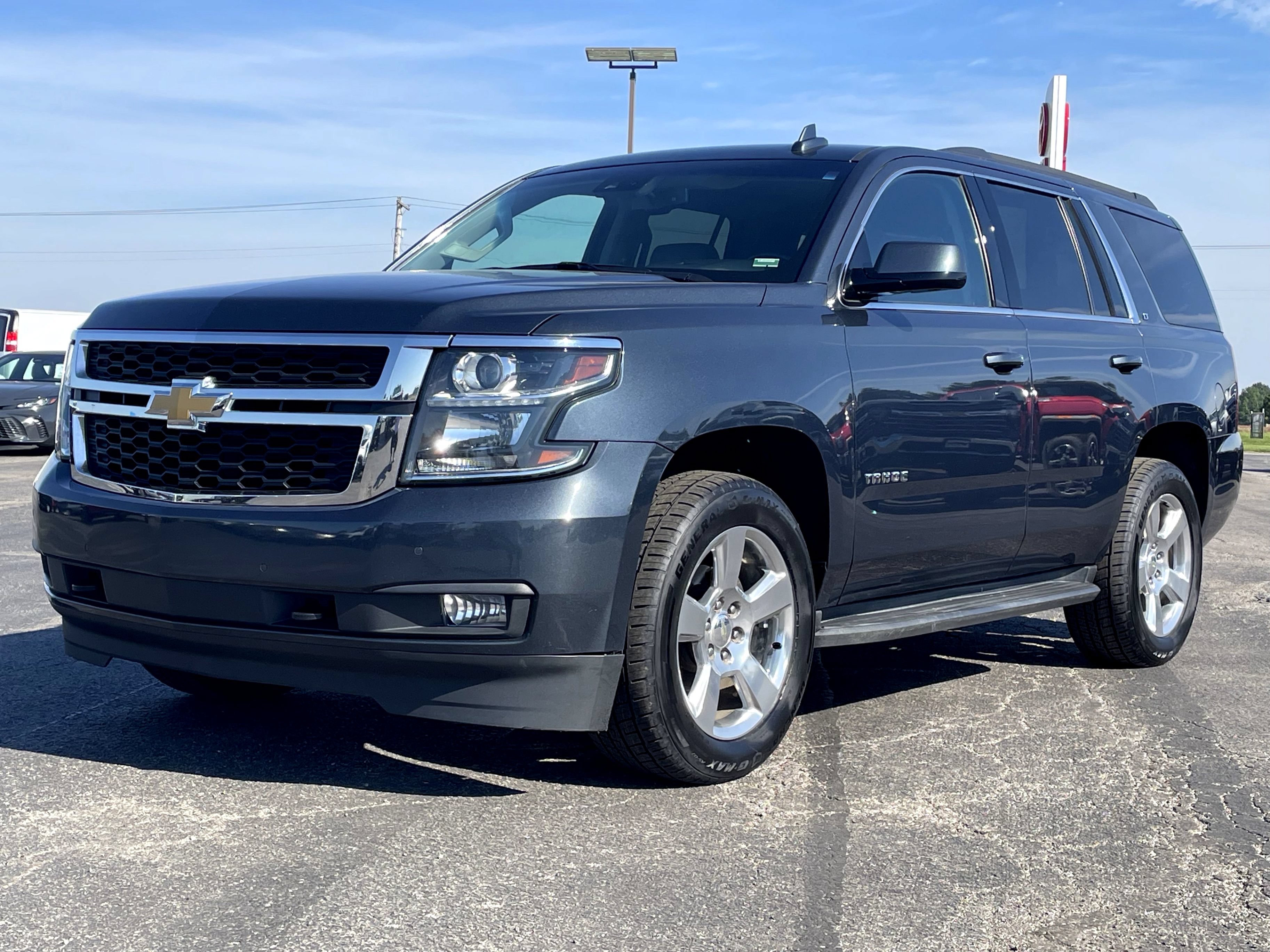 Used 2020 Chevrolet Tahoe LT w/ Luxury Package AWD/4WD image 8