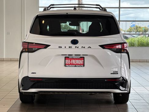 Certified 2024 Toyota Sienna XSE w/ XSE Premium Package AWD/4WD image 5