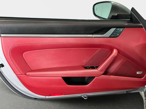Certified 2024 Porsche 911 Carrera image 13