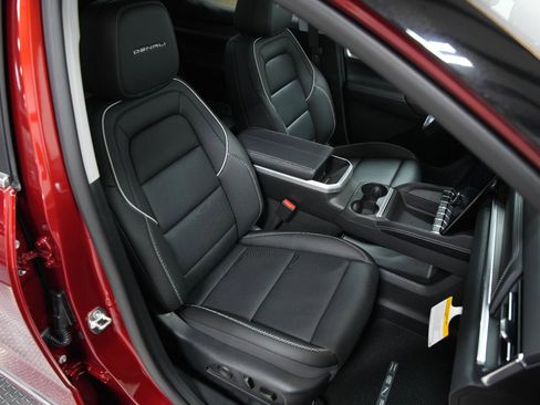 New 2026 GMC Terrain Denali image 15