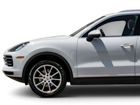 Used 2019 Porsche Cayenne AWD/4WD image 12