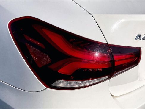 Used 2019 Mercedes-Benz A 220 image 30