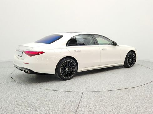 Used 2023 Mercedes-Benz S 500 4MATIC image 5