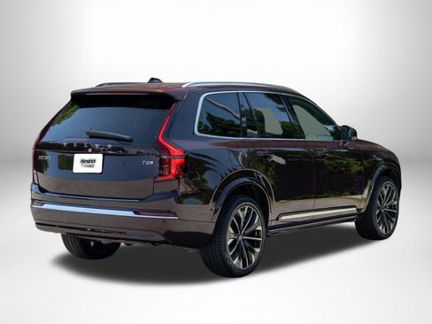 Used 2025 Volvo XC90 T8 Ultra AWD/4WD image 8